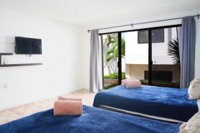 2 Stories, Partial View, 3 Queen Beds